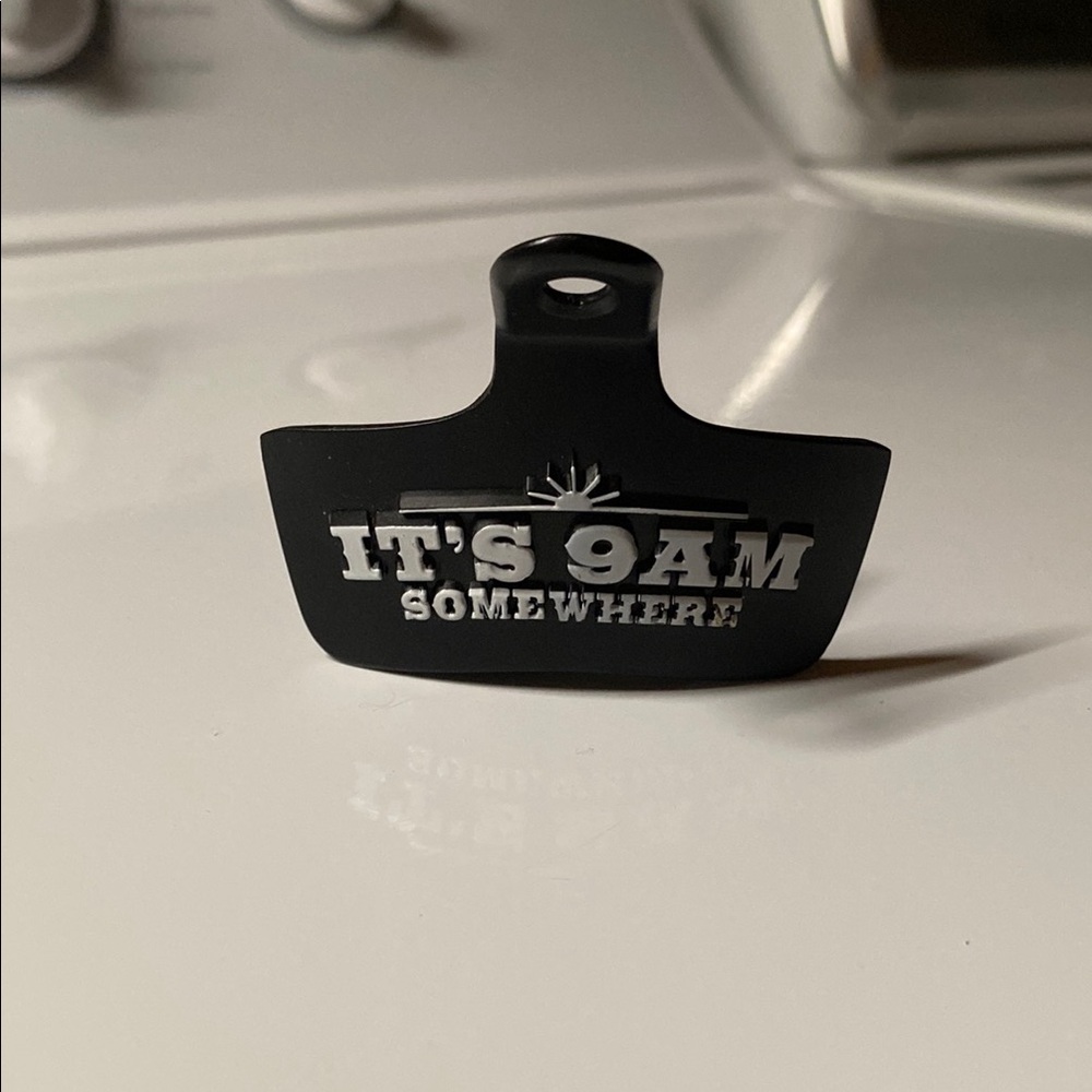 Yeti Black Rambler Colster Can Insulator & Mountable Custom Bottle Opener set. - Picture 8 of 12
